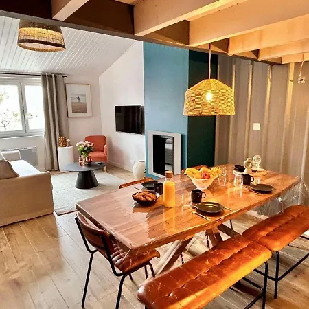 Le Surfeur, Cosy Au Coeur D'arago Les Sables-dʼOlonne