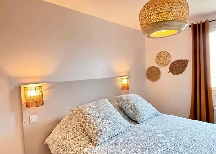 Le Surfeur, Cosy Au Coeur D'arago Les Sables-dʼOlonne